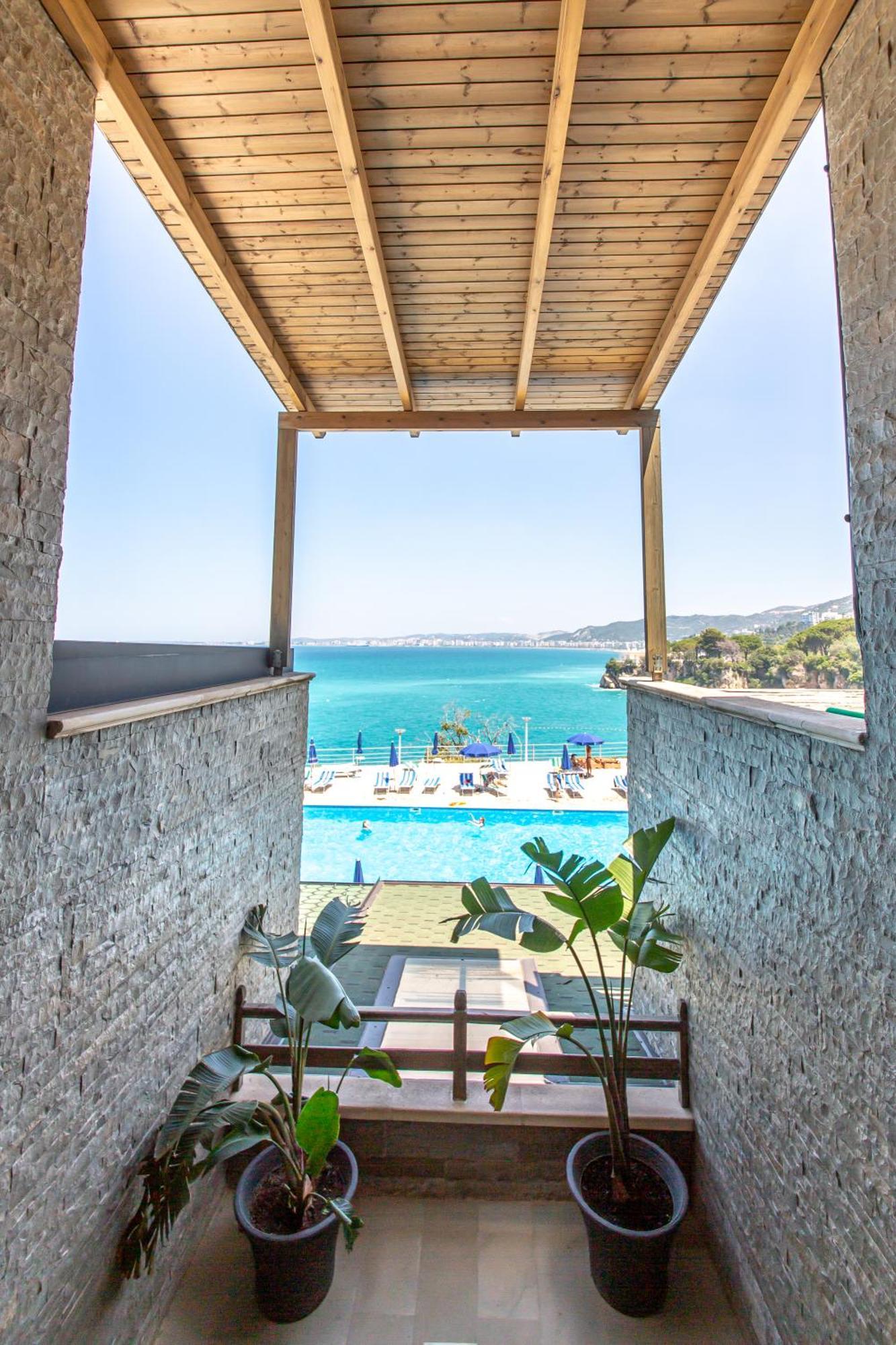 Luxury Villa 1 Vlorë Buitenkant foto